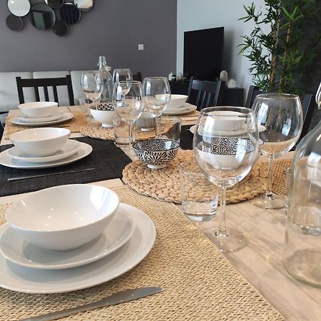 Maison Avec Jardin - 10 Pers - Proche Paris Disney & Golf - Ideal Pro & Familles Lesigny  ภายนอก รูปภาพ